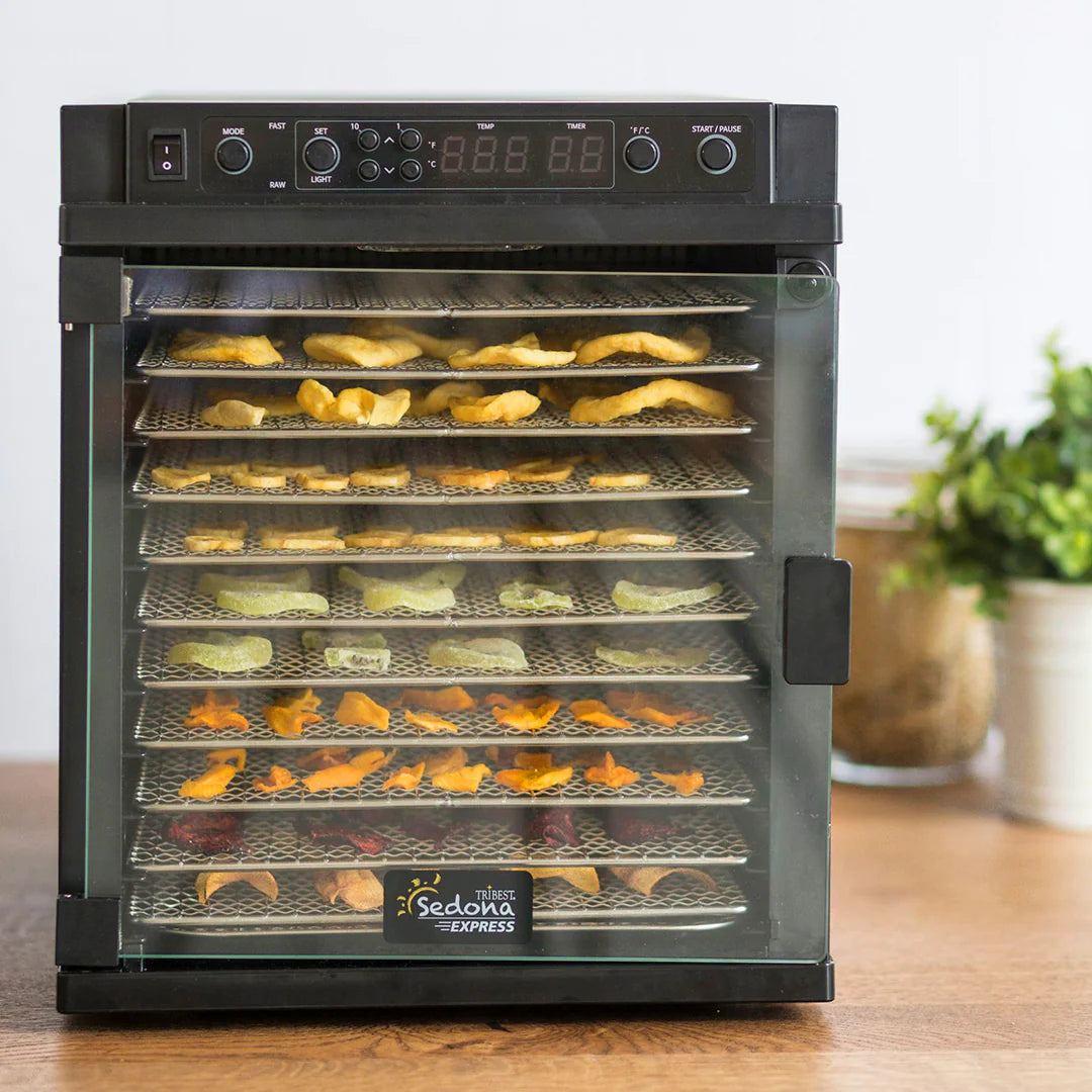 Comparison of freeze-dried and dehydrated foods for long-term storage and preservation