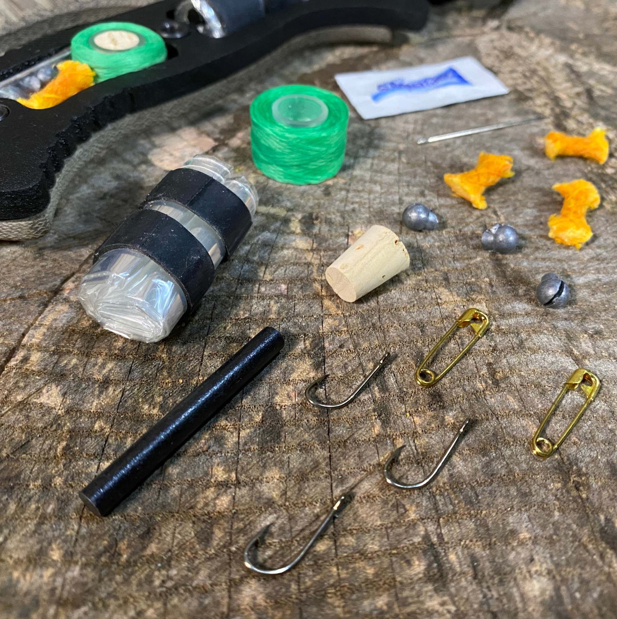 MSK-1® Survival Kit 2.0 with 20 compact survival tools fitting inside MSK-1 knife handle for fire starting, fishing, repair, and water purification