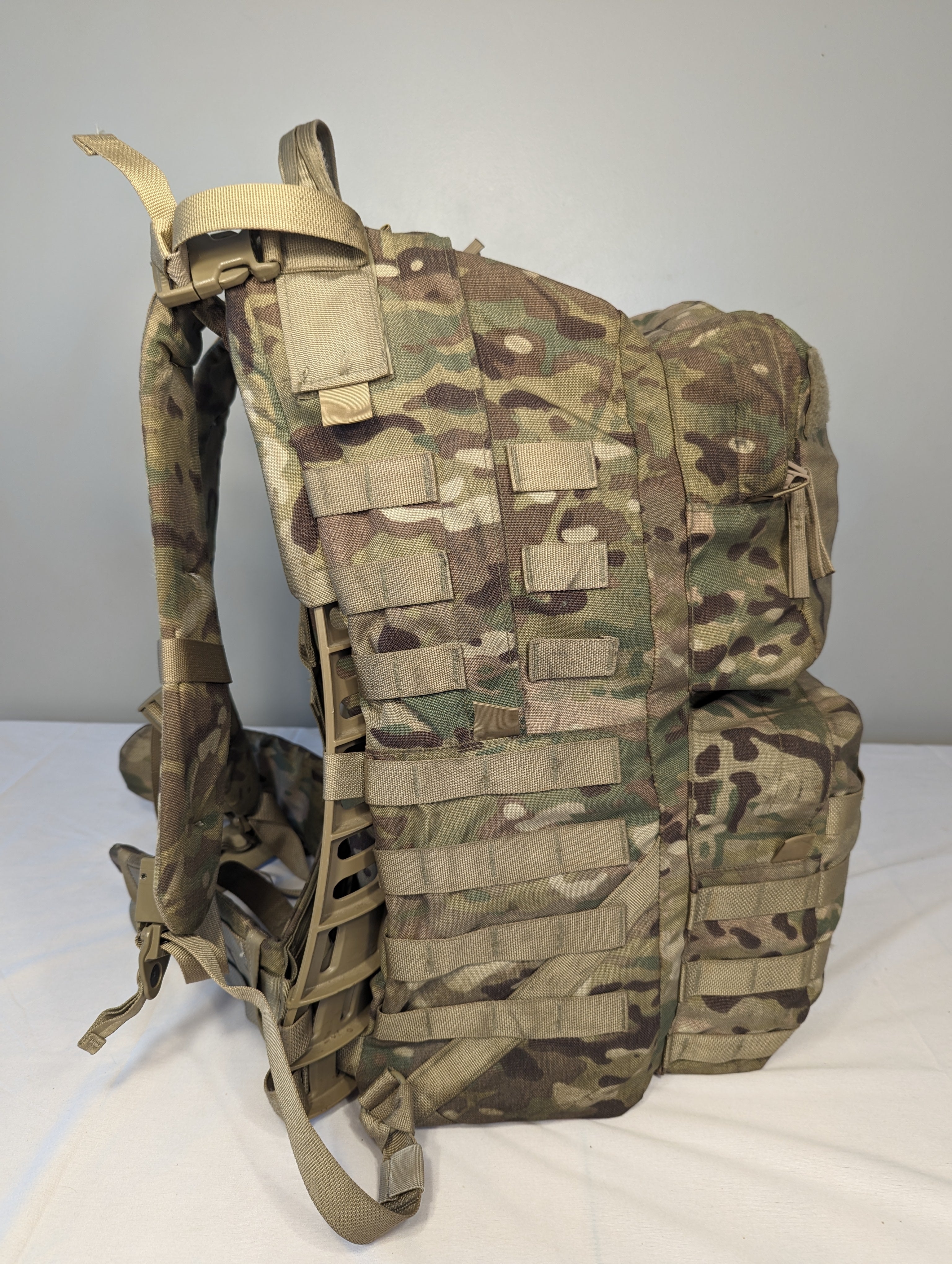 U.S. Military Surplus Medium Field Pack Rucksack MOLLE II Complete - OCP/Multicam