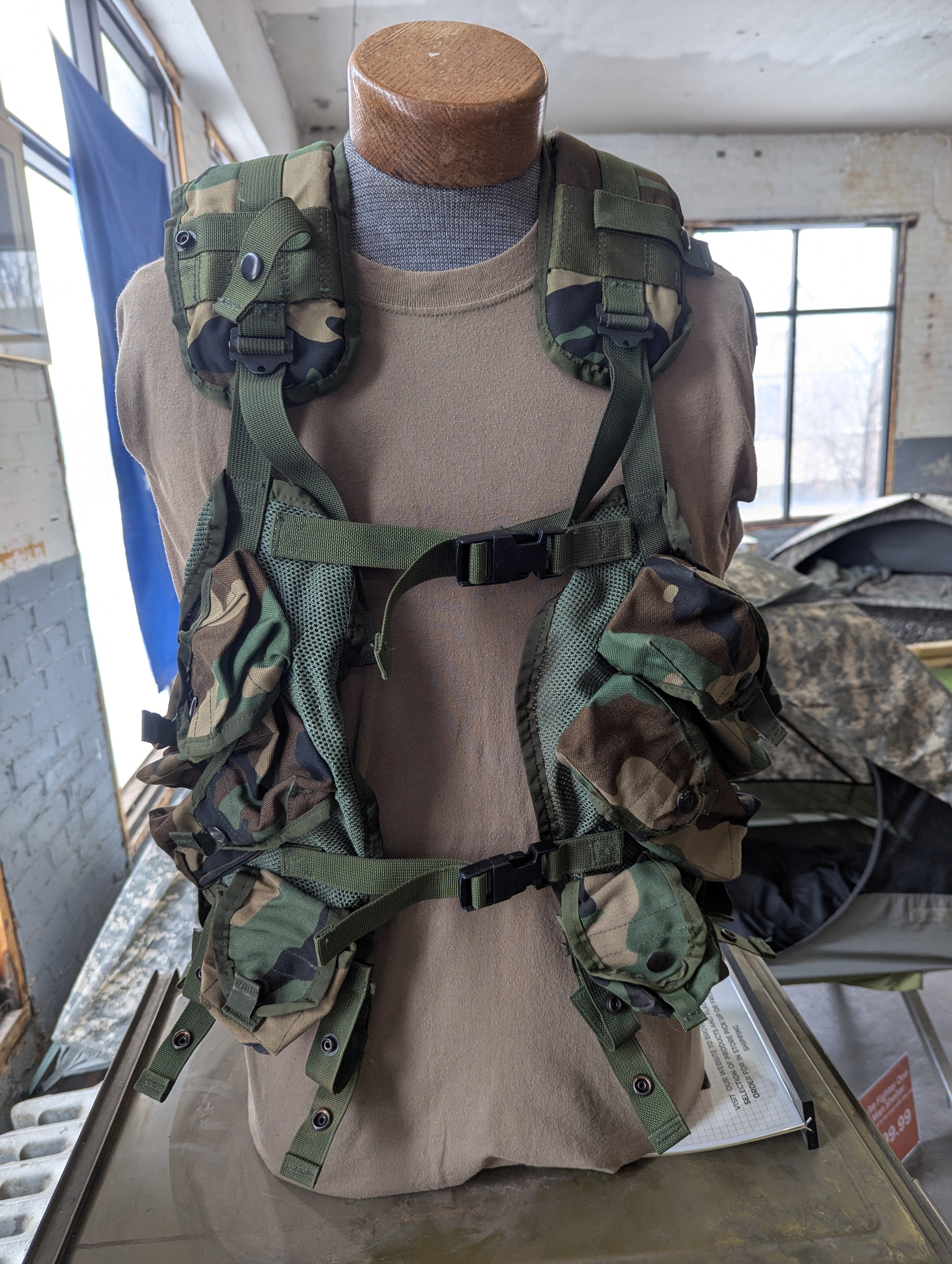 Tactical Load Bearing Vest