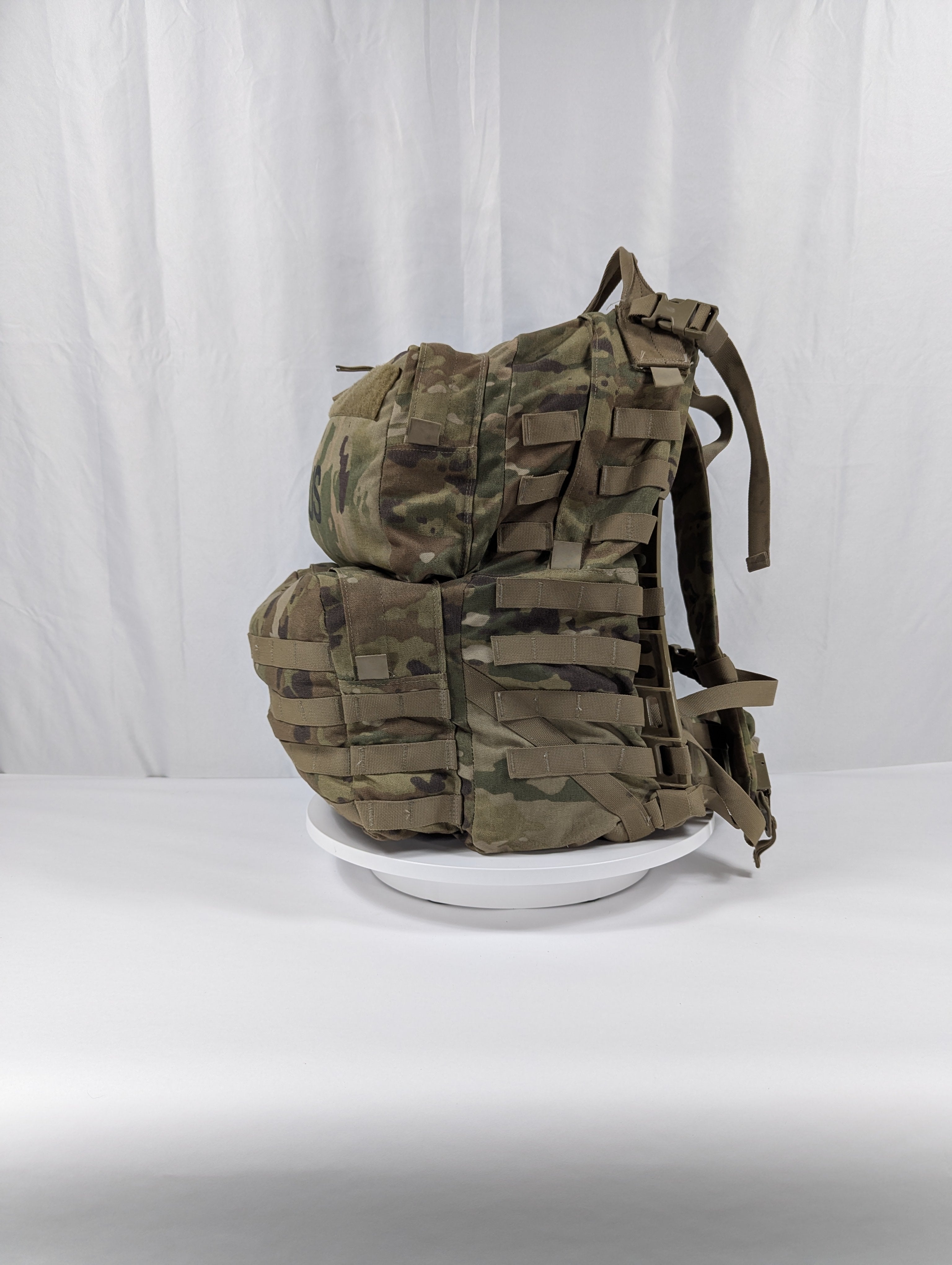 U.S. Military Surplus Medium Field Pack Rucksack MOLLE II Complete - OCP/Multicam