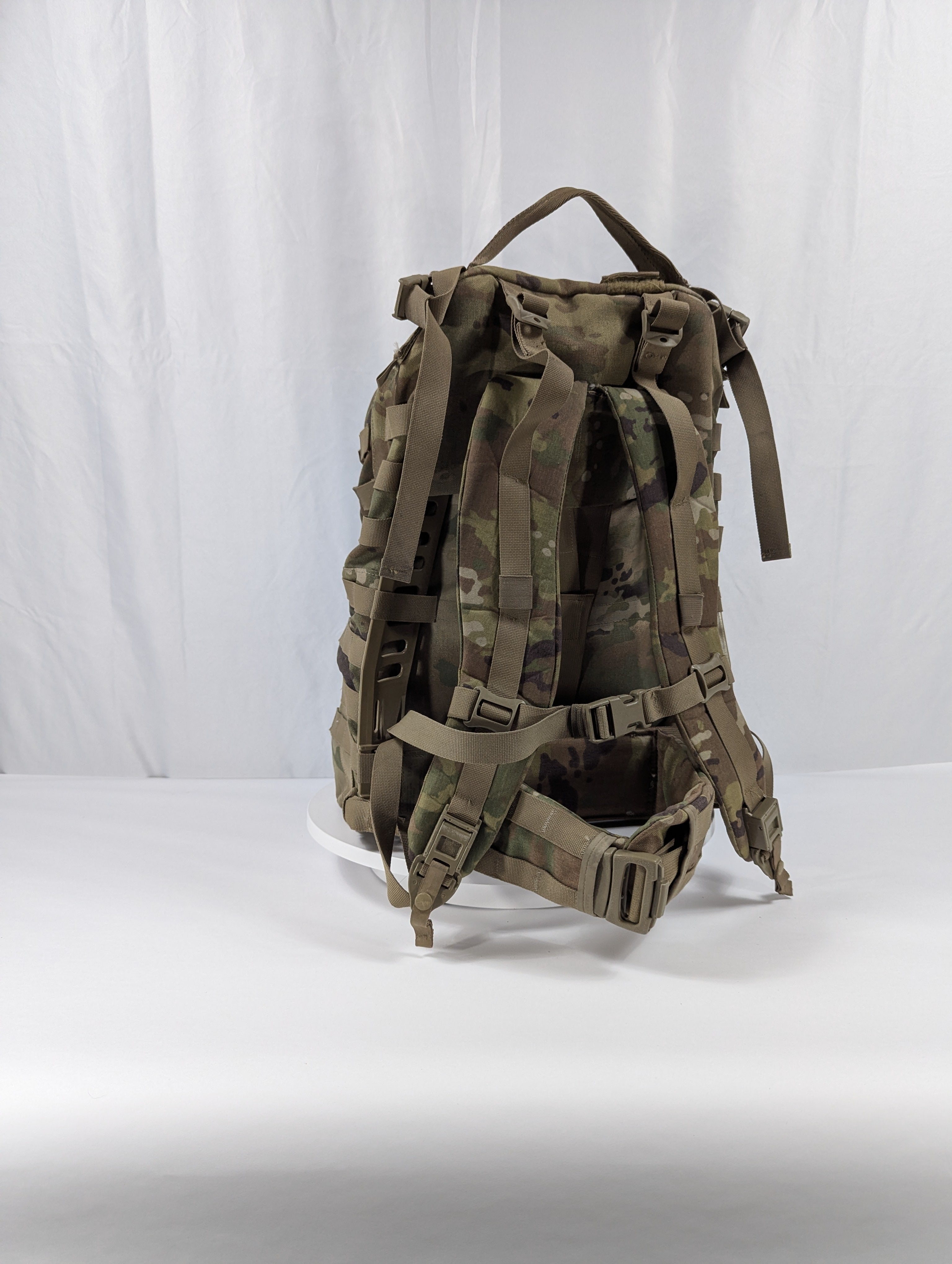 U.S. Military Surplus Medium Field Pack Rucksack MOLLE II Complete - OCP/Multicam