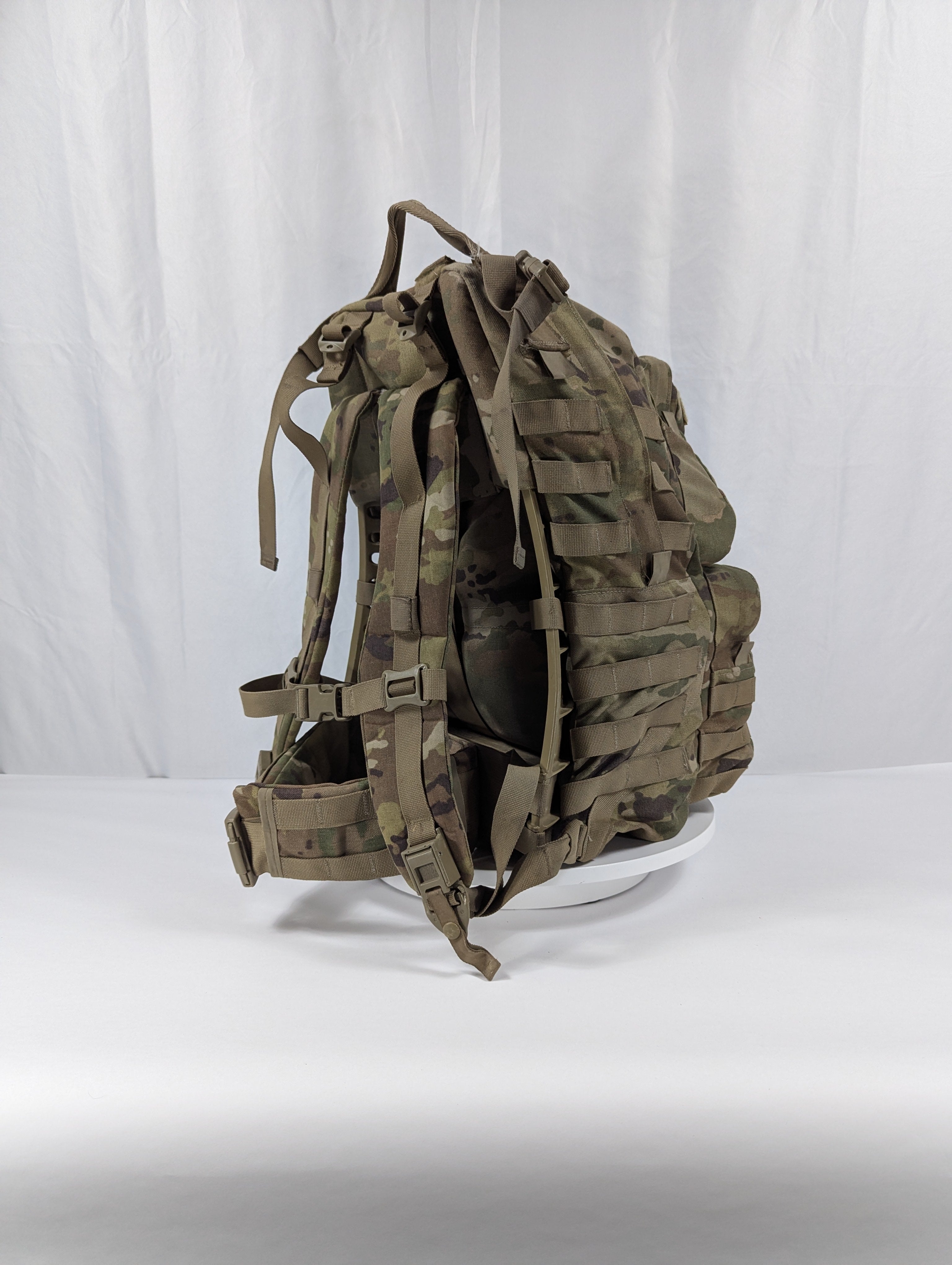 U.S. Military Surplus Medium Field Pack Rucksack MOLLE II Complete - OCP/Multicam