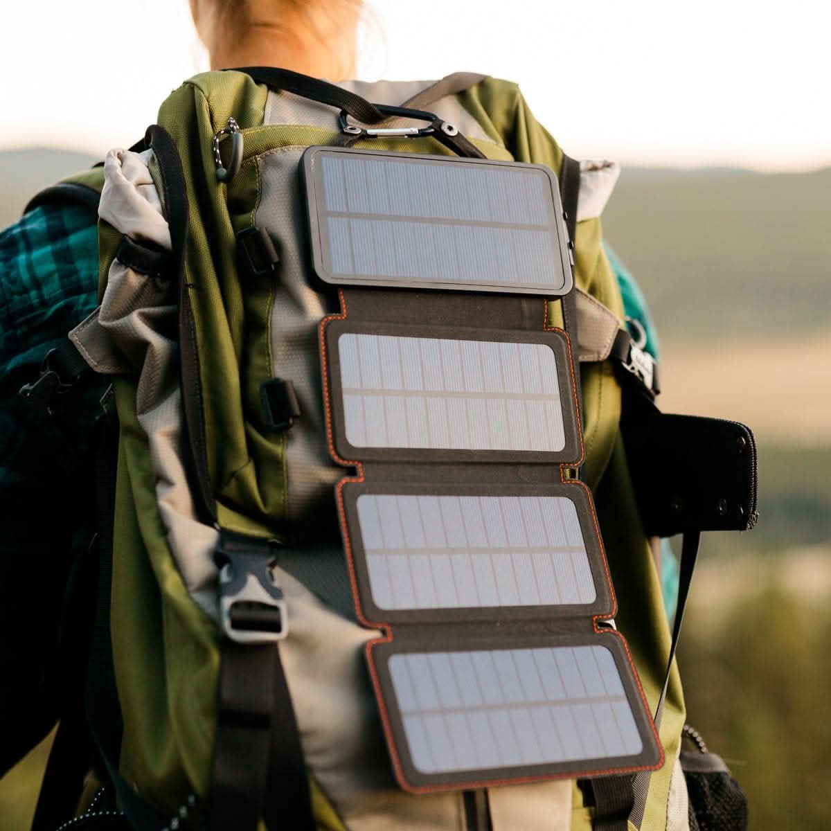 Survival Frog ENERGY & POWER QuadraPro Solar Power Bank QuadraPro Solar Power Bank | Portable Solar Charger with 8,000mAh Capacity