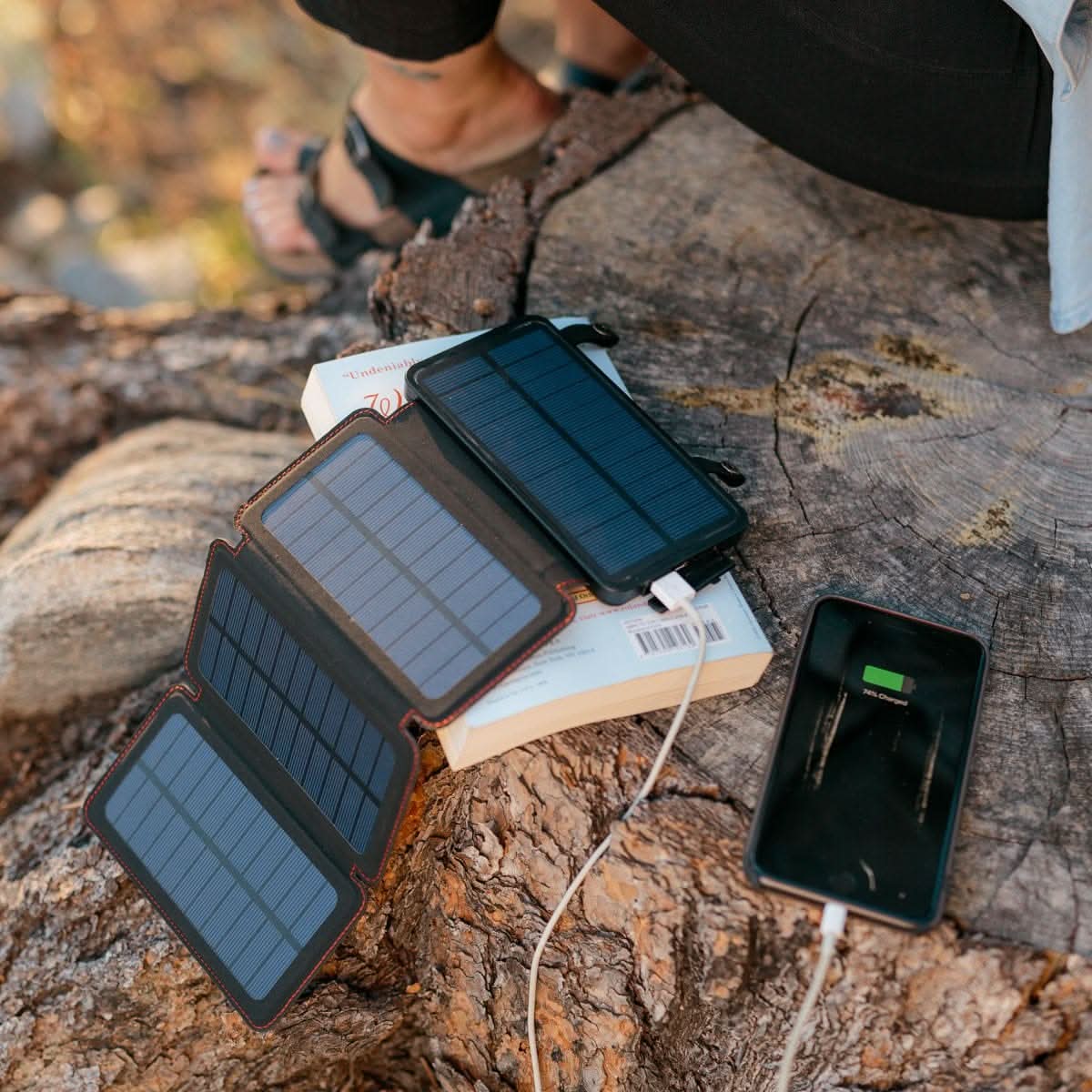 Survival Frog ENERGY & POWER QuadraPro Solar Power Bank QuadraPro Solar Power Bank | Portable Solar Charger with 8,000mAh Capacity