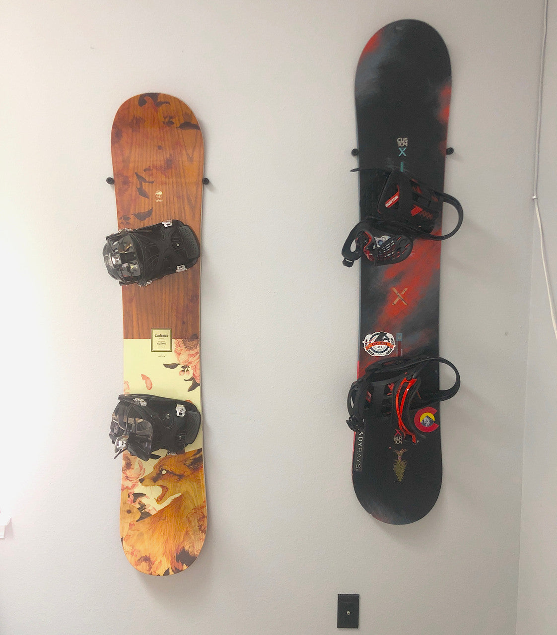 The Cinch Snowboard Display | Floating Rack | 2 Boards
