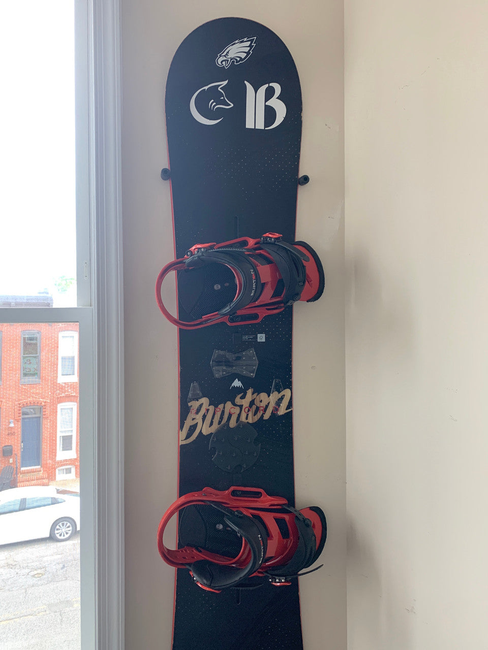 The Cinch Snowboard Display | Floating Rack | 2 Boards