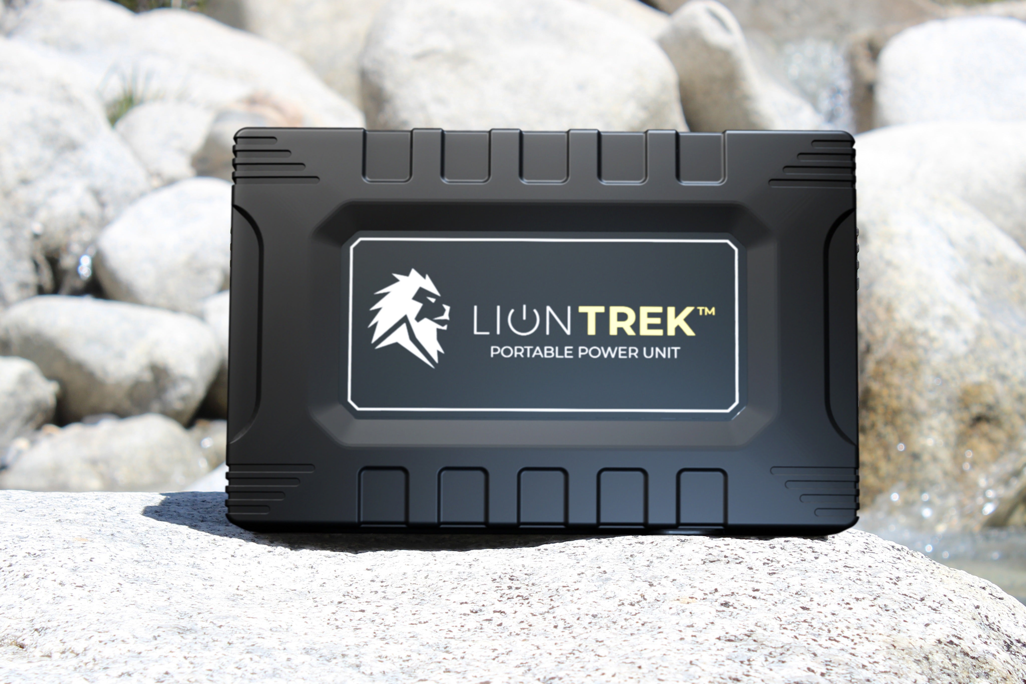 Lion Trek Portable Solar Generator (150W, 99.9Wh, LifePO4) Case pack of 10