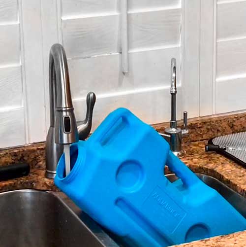 AquaBrick® Portable Food and Water Storage Containers – 2 Bricks & Spigot